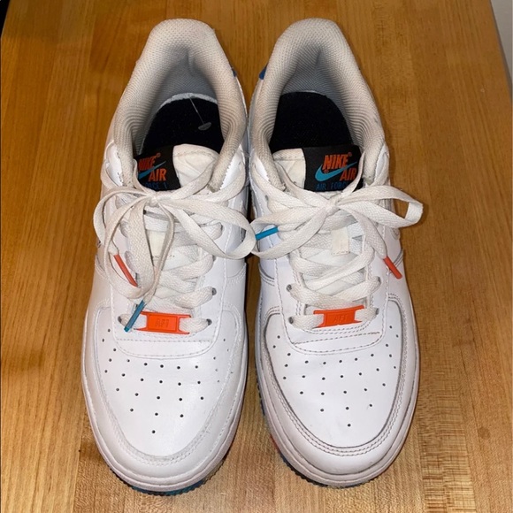 Men 2021 Nike Air Force 1 Swoosh Pack LV8 - Picture 3 of 12